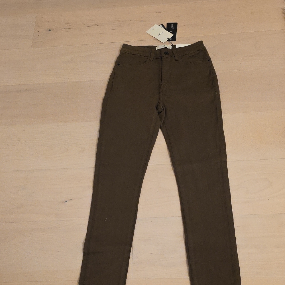 Women's Skinny Pants in Brown